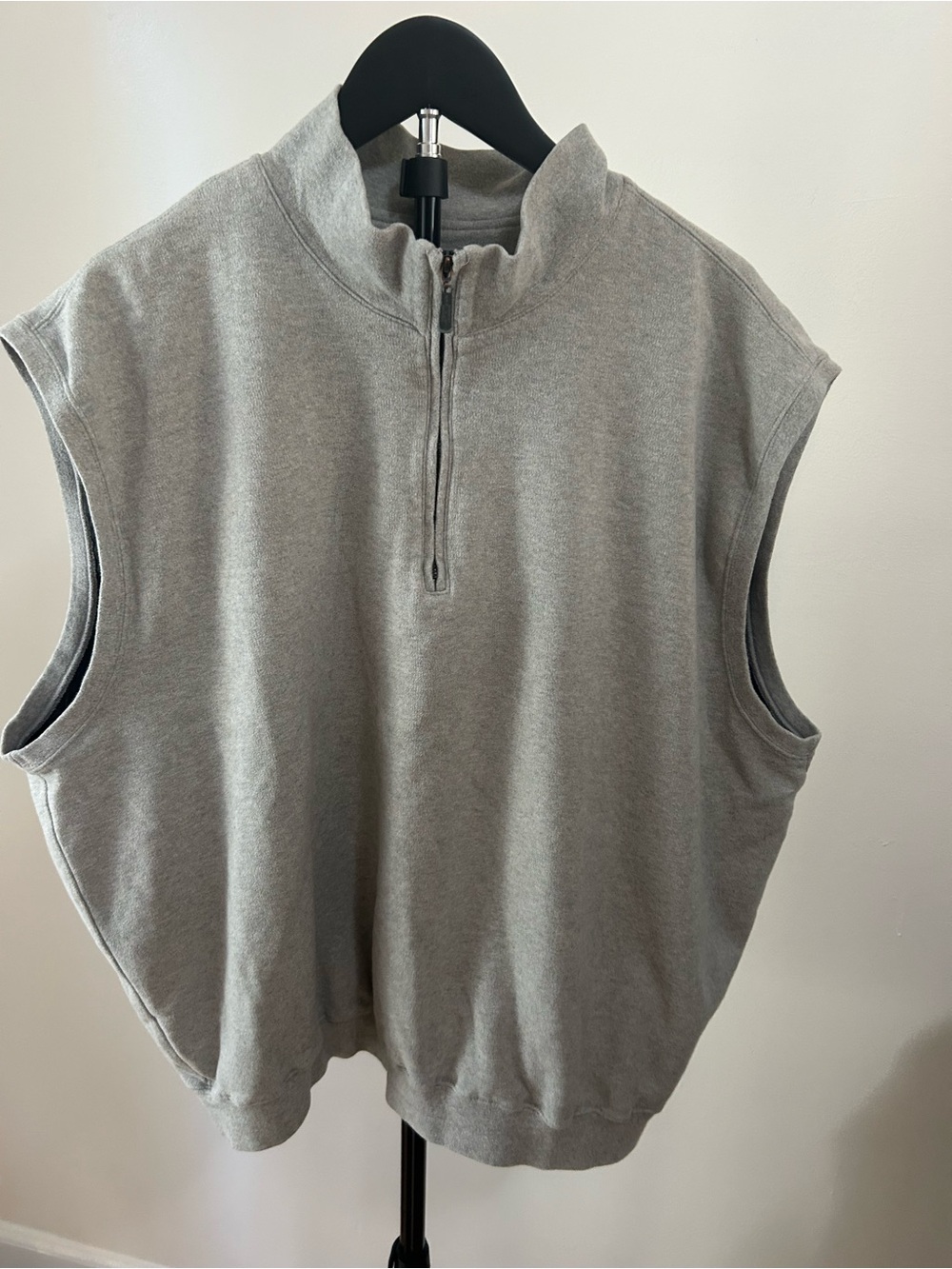 Guess Light Gray Sleeveless Half-Zip Vest